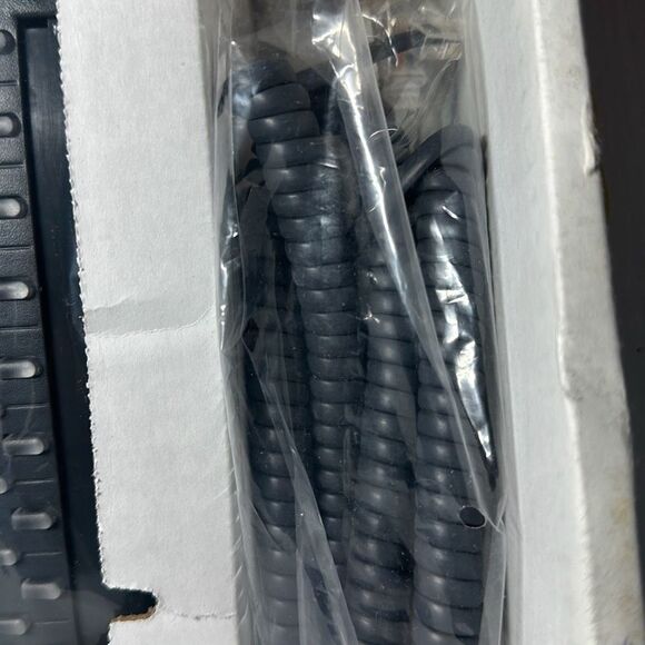 Tone Commander 8620T 20-Button Display Telephone - Picture 8 of 9